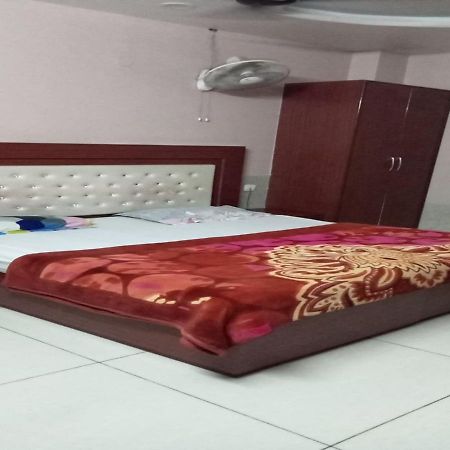 Hotel Kings, Rohtak Bagian luar foto