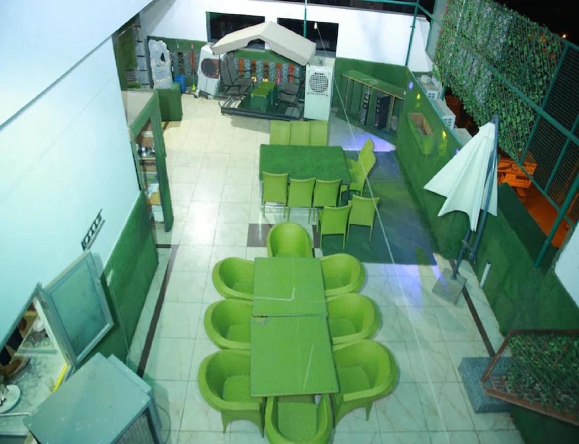 Hotel Kings, Rohtak Bagian luar foto