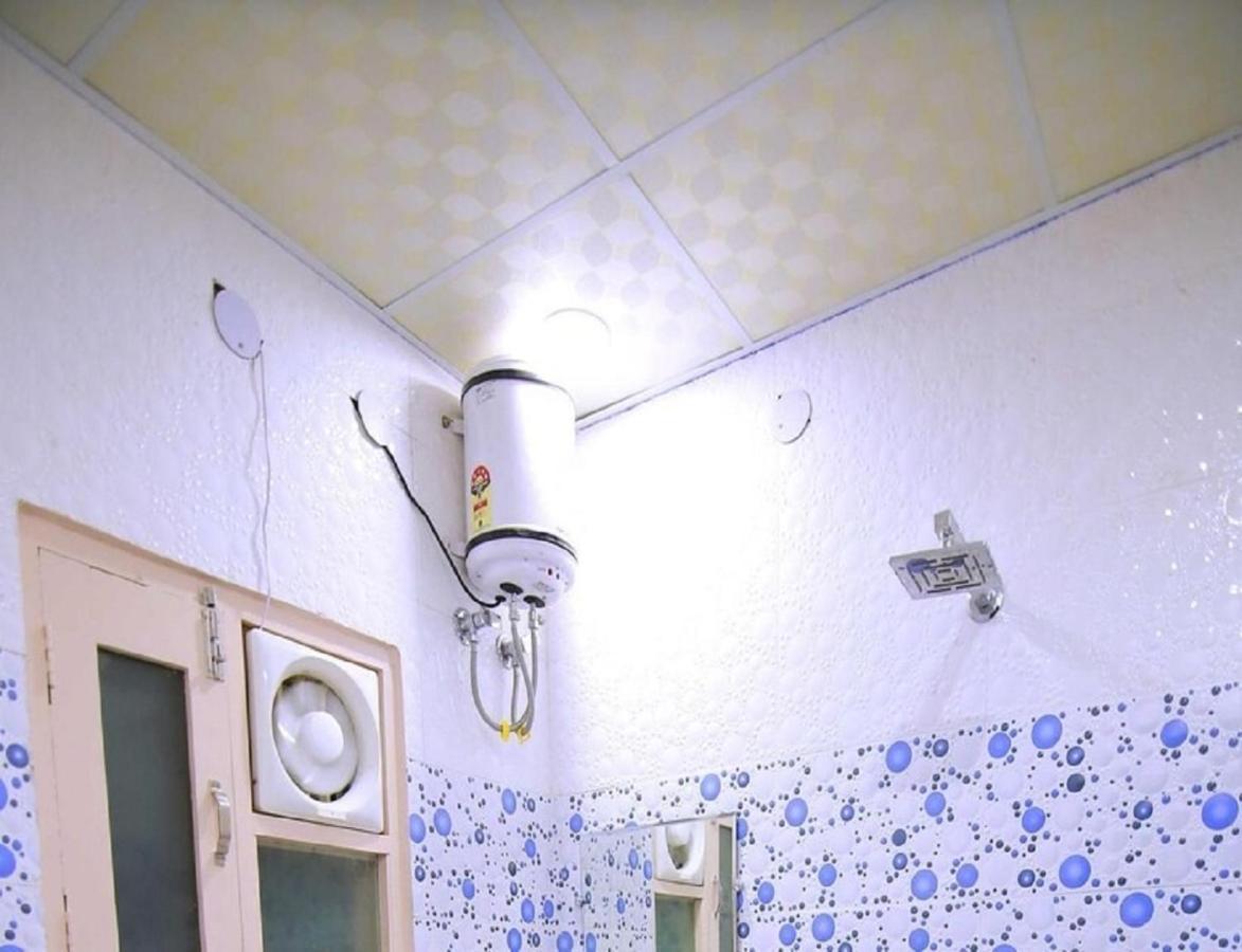 Hotel Kings, Rohtak Bagian luar foto