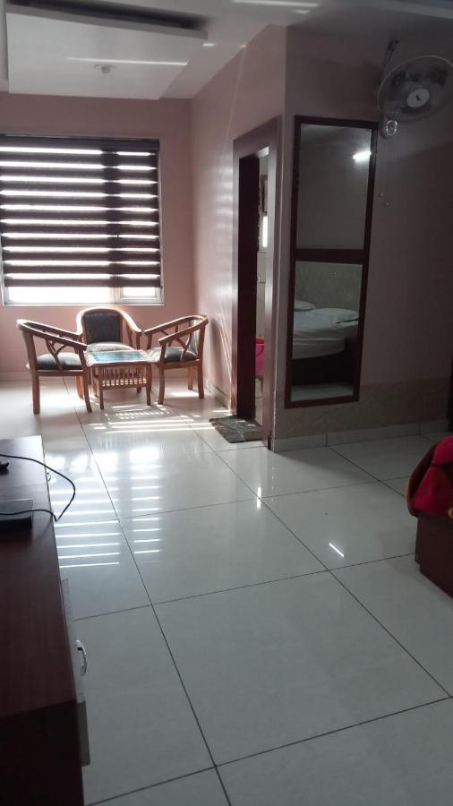 Hotel Kings, Rohtak Bagian luar foto
